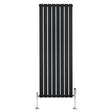 Radiateur plat noir à 1 panneau, dimensions 1600 x 560 mm, avec vannes chromées et design moderne à l'aspect lisse et élégant