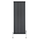 Radiateur plat noir à 1 panneau, dimensions 1600 x 560 mm, avec vannes chromées et design moderne à l'aspect lisse et élégant