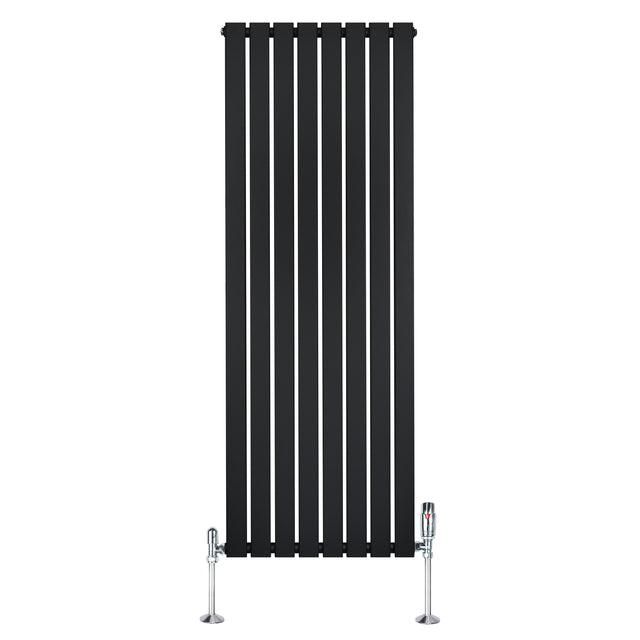 Radiateur plat noir à 1 panneau, dimensions 1600 x 560 mm, avec vannes chromées et design moderne à l'aspect lisse et élégant