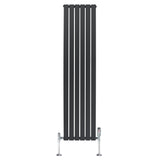 Radiateur plat à 1 panneau en gris anthracite, design vertical avec finitions lisses et vannes chromées, dimensions 1800 x 420 mm