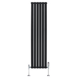 Radiateur plat noir à 1 panneau, dimensions 1800 x 420 mm, avec vannes chromées, design moderne et lignes épurées