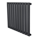 Radiateur plat à un panneau, 600 x 700 mm, finition gris anthracite, design moderne avec des lattes verticales élégantes et épurées