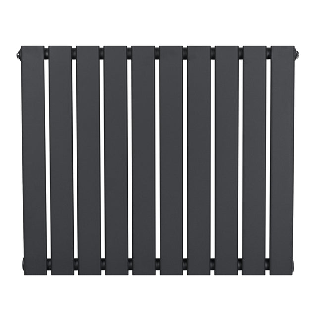 Radiateur plat à 1 panneau de 600 x 700 mm en gris anthracite, avec des lattes verticales lisses et modernes, finition mate