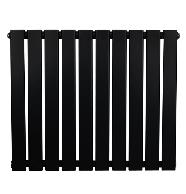 Radiateur plat noir à un panneau, dimensions 600 x 700 mm, avec des lattes lisses et un design moderne et épuré