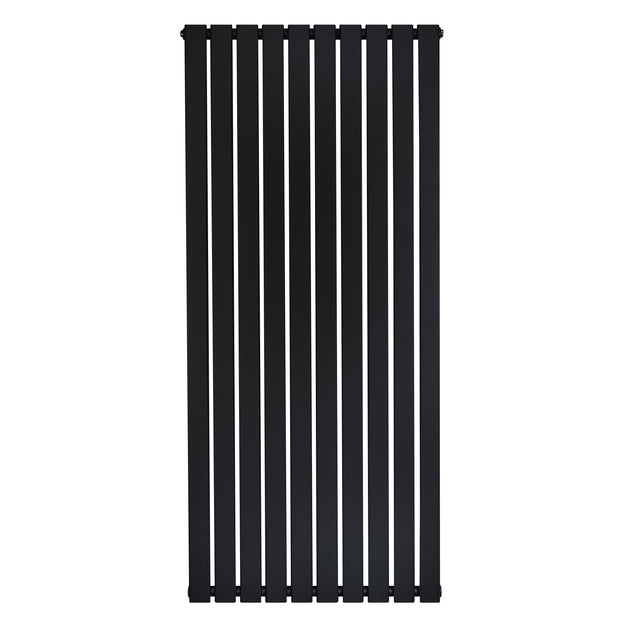 Radiateur plat noir à 1 panneau, dimensions 1600 x 700 mm, avec des lattes verticales et une finition lisse et moderne