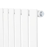 Radiateur plat à un panneau, dimensions 1800 x 280 mm, finition blanche lisse, design moderne avec lignes épurées et texture mate