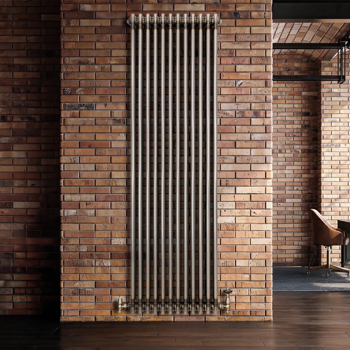 Radiateur Traditionnel à 3 Colonnes & Vannes - 1800 x 560 mm - Métal Brut
