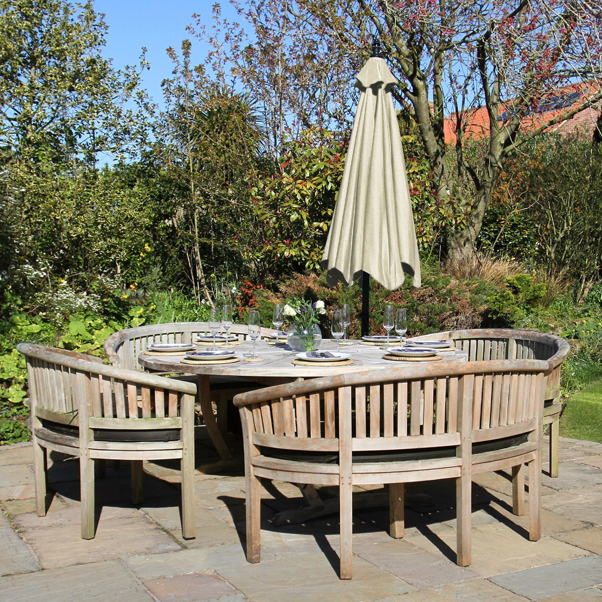Parasol Cantilever Crème 3m x 3m x 2.5m